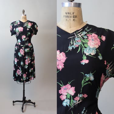1940s CARNATION print novelty rayon dress medium | new spring 