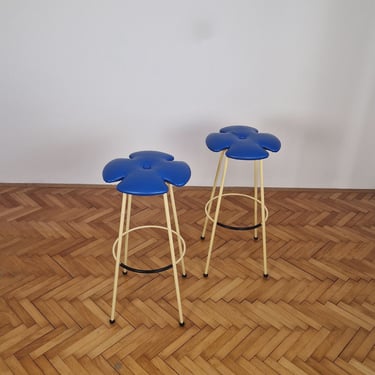 Pair of Pop Art Bar Stools / Vintage Effezeta Italian Clover Leaf Pub Stools / Mid Century Modern Chairs / Made in Italy / 1970s 