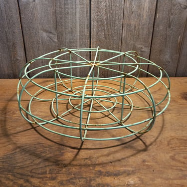 Metal Wire Seat for Low Table, 18 x 6