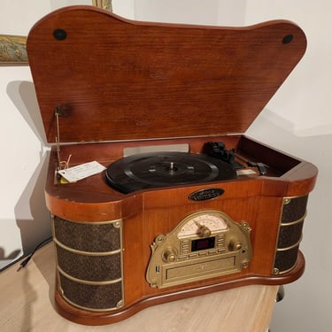 Vintage- MODERN Record Player
