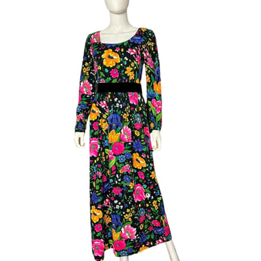 Enchanting 70s Flower Power Maxi 