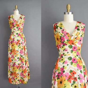 vintage 1950s Dress | Bonwit Teller Vibrant Floral Print Spring Dress | Small 