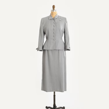 Vintage 1940s gray wool Courtshire Fashion 2pc suit 