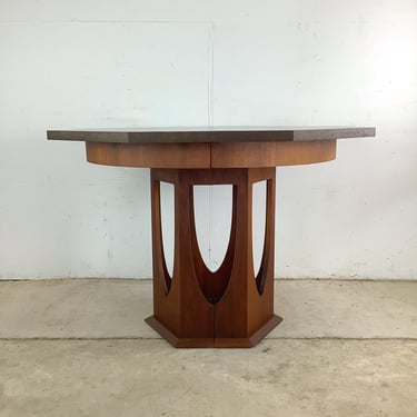 Mid-Century Pedestal Dining Table w/ leaves 