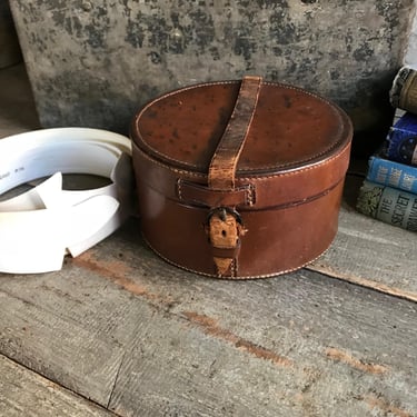 Edwardian Leather Collar Box, Travel Case, Original Collars, English Period Prop 