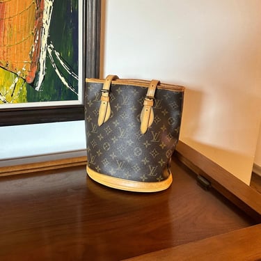 Authentic Louis Vuitton Petit Bucket Bag 