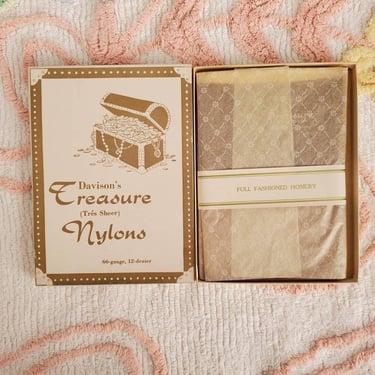 1940s/50s Davison's Treasure Seamed Stockings - Three Pair in Original Box - Deadstock NOS Hosiery - 50's Lingerie 50s Hosiery 50's Nylons 