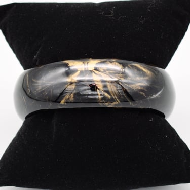 Mod 70's swirled gold black lucite chunky bangle, dark plastic swimming metallic highlights stackable bracelet 