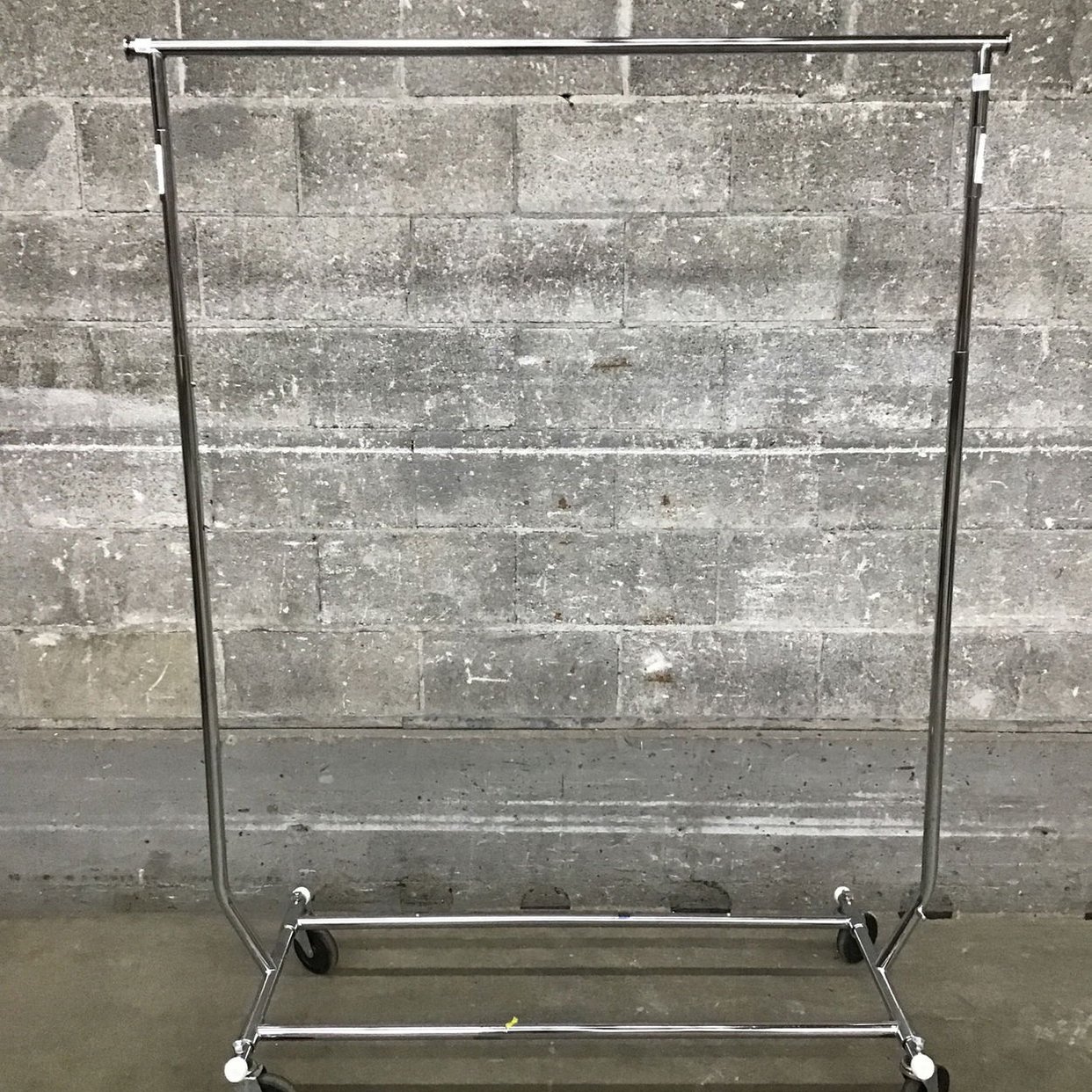 Adjustable Rolling Garment Rack (Seattle) | Second Use - Seattle and ...