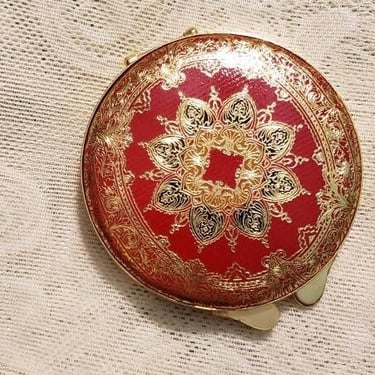 Vintage 60s Dainty Red & Gold  Powder/Rouge  Compact 