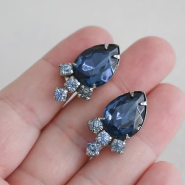 1950s/60s Blue Rhinestone Screw Back Earrings 
