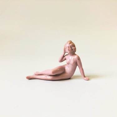 Vintage 1930s Porcelain Bathing Beauty Female Nude Figurine 