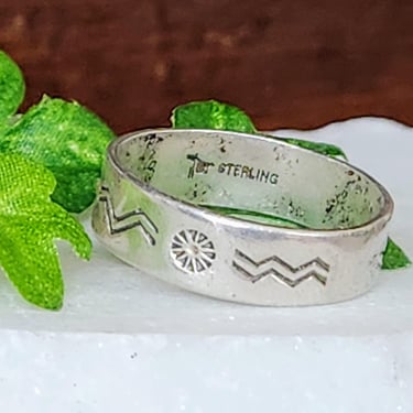 Navajo Sterling Band Size 8.5~Vintage Native American Ring~Gifts for Her 