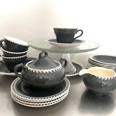 Harkerware Dark Grey Pate sur Pate Tea Set 
