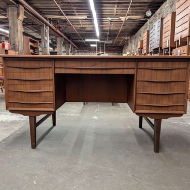 Large Teak Desk  - 082404