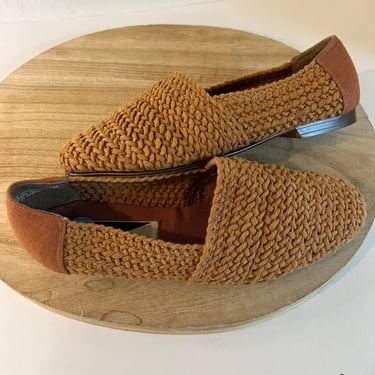 Vintage 90s Brown Woven Fabric Almond Toe Flat Ballet Shoes Women's Size 7.5 