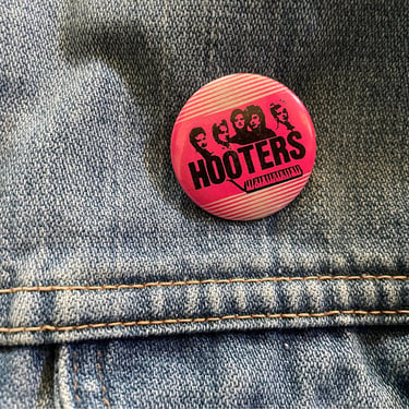 Authentic mid ‘80s HOOTERS music band, collectible pin back button, rock, neon pink 