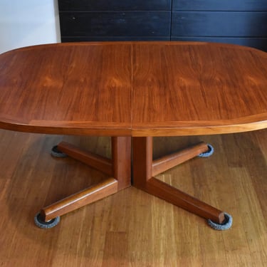 Extra-long, restored Danish teak extendable oval dining table by Ansagar Mobler - (extends 69.5