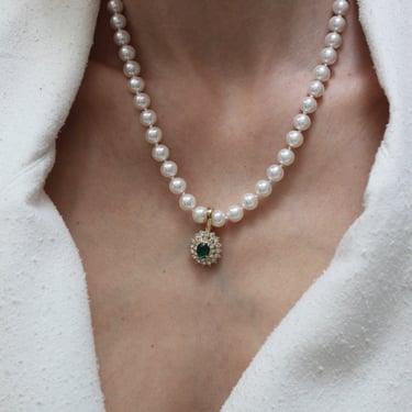 Fun Vintage Pearl & Emerald Pendant Necklace