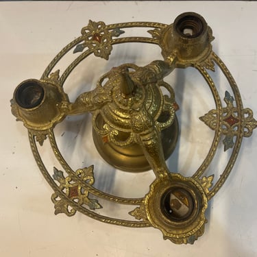 Vintage Ornate 3 Bulb Light 12.25 x 7.25