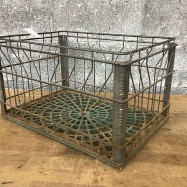 Wire milk crate (Seattle)