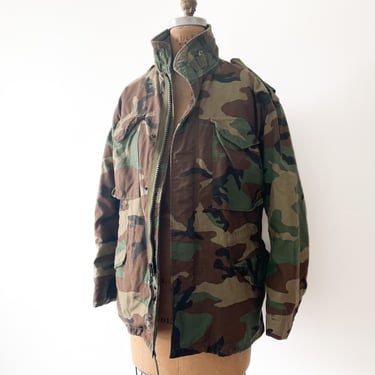 Vintage 1988 military issue camo field coat | warm winter US Army camouflage jacket, gender neutral, small short 