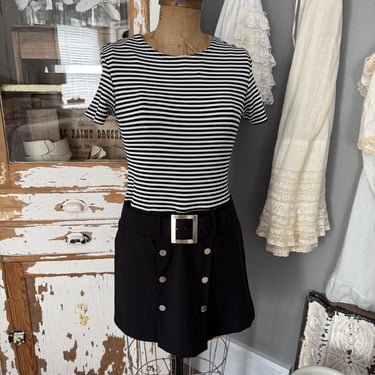 Vintage Byer Too 80s does 60s Mod Black and White Dropwaist Striped Short Sleeve Dress; 70s Preppy Back to School Fitted Mini Skirt L 