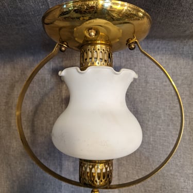 Vintage Early American Revival Light