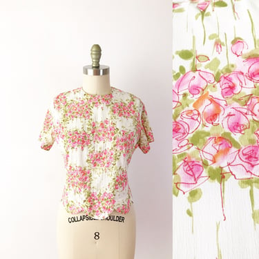 SIZE S 60s Pink Floral Crepe Blouse - 50s Fitted Scallop Hem Shirt - Back Button Top Pink Garden Floral Bunches Short Sleeve Crepe 