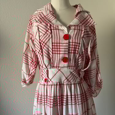 Vintage 60s Spring Buffalo Plaid Short Sleeve Circle Dress with Dagger Collar; 50s Red and White Gingham Fit and Flare Spring Cotton Dress L 