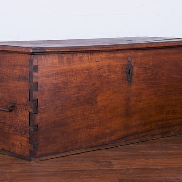 18th Century Country French Provincial Farmhouse Walnut Storage Chest 