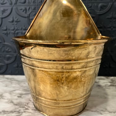 Brass Wall Pocket Pot Shape