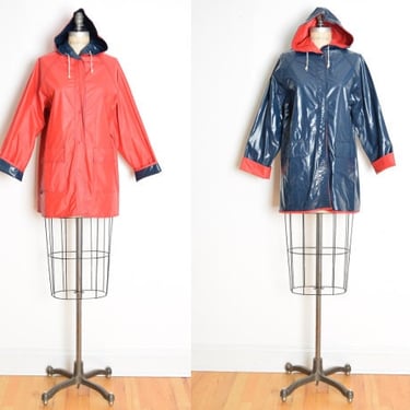 vintage 70s 80s raincoat navy blue red vinyl shiny slicker jacket reversible M clothing 