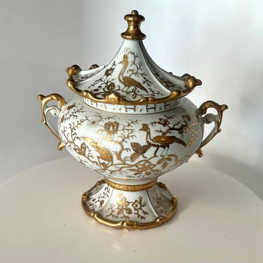 Hand Painted Japanese Porcelain Pagoda - Lidded Jar 