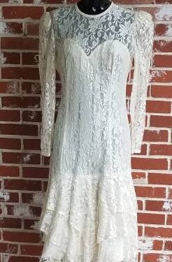 Vintage and new 1950s white cotton dress from stores in the greater Austin  - San Antonio region