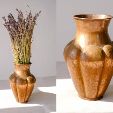 Vintage 60s Hammered Art Deco Copper Water Vase | Mid Century Modern, Bohemian, Rustic Home, Farmhouse | 1960s Antique Copper Floral Vase 