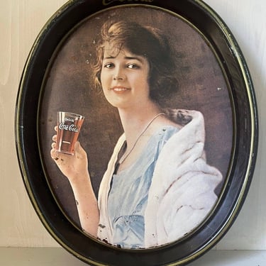 1923 Flapper Girl 1970s Vintage Coca Cola Drink Collectors Memorabilia Tray 