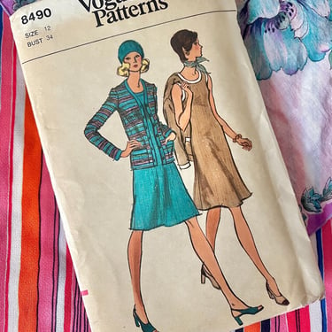 Vogue Sewing Pattern, Tank Dress, Jacket, Pattern for Knits, Different Looks, Factory Folded, Complete Instructions, Vintage 70s 