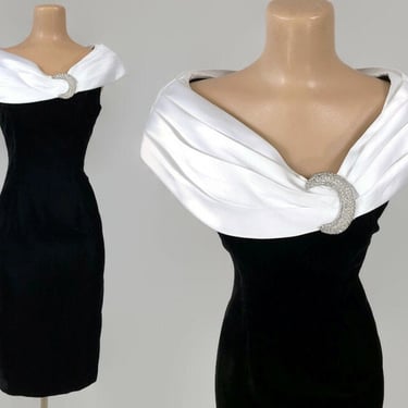 VINTAGE 80s 90s Celestial Moon Velvet Cocktail Party Dress by Late Edition | 1990s Black and White Prom Dress size | VFG 