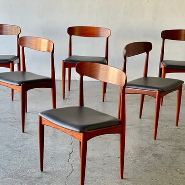Set of Six Danish Modern Rosewood Dining Chairs by Johannes Andersen 