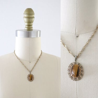 tortoise shell pendant necklace 