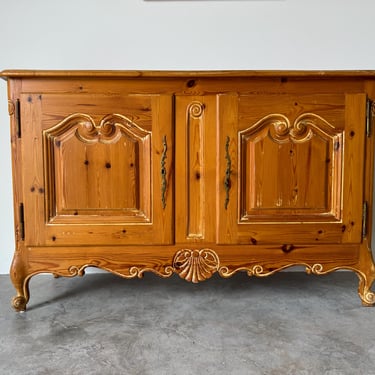 Vintage  Louis XV - Style Provincial Carved Pine Wood  Buffet 