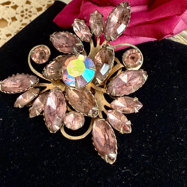 Fabulous Statement Brooch, Iridescent, Lavender, Faceted Stones, Faceted Stones, Vintage 50s 60s Pin Up Fashion 