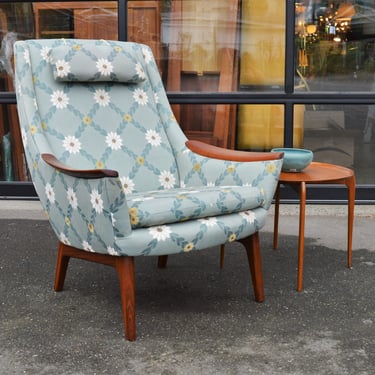 Teak Arm Tall Lounge Chair by Hjelle w/ Norwegian Style Print