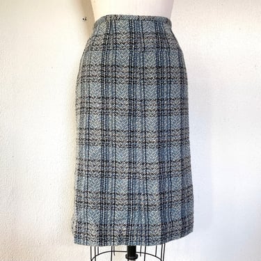 1960s Gray plaid wool pencil skirt 