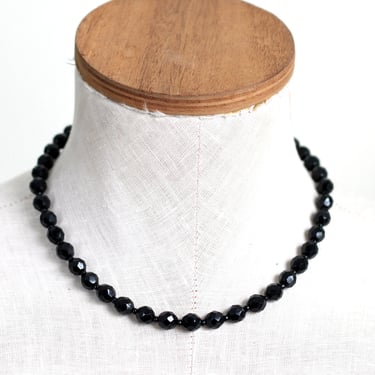 Vintage Faceted Black Glass Single Strand Beaded Necklace 