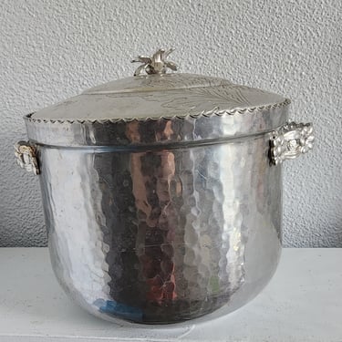 Vintage Aluminum Ice Bucket Retro Barware Floral embossed metal Vintage kitchenware 
