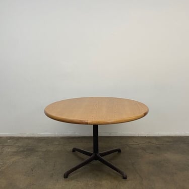 Round Solid Oak table 