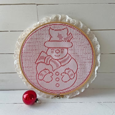 Vintage Embroidered Lace And Red Snowman In Embroidery Hoop // Unique Christmas Decorations // Perfect Gift 