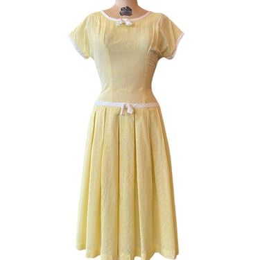 1950s summer dress, yellow pinstriped, vintage 50s dress, full skirt, mrs maisel, x-small, fit and flare, 25 waist 
